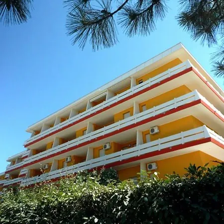 Apartment Bright And Cosy In Lido Dei Pini *