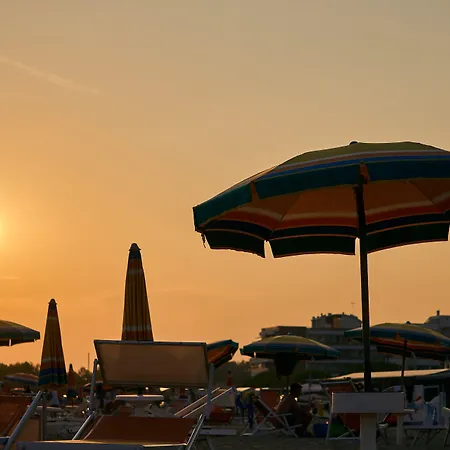 Bright And Cosy In Lido Dei Pini * Бибионе
