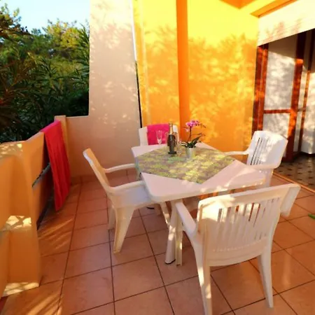 Bright And Cosy In Lido Dei Pini Апартаменты Бибионе